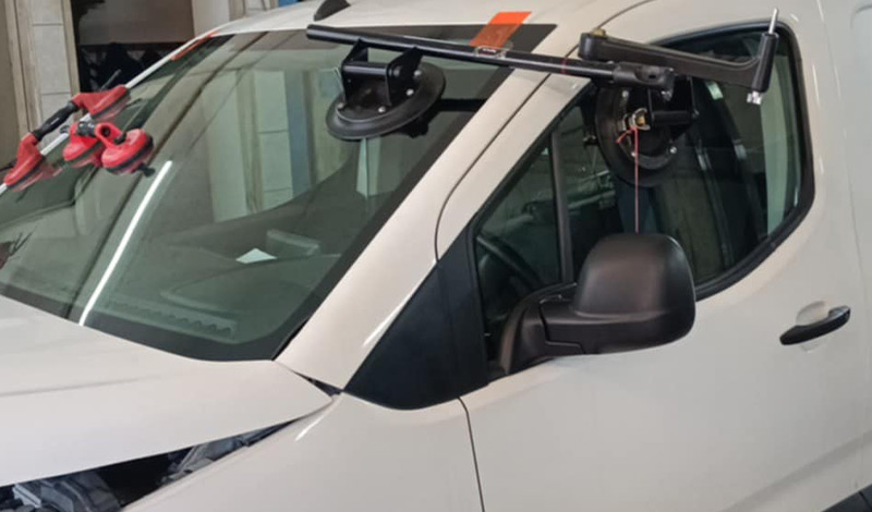 Szélvédőcsere a 4. kerületben, Újpesten